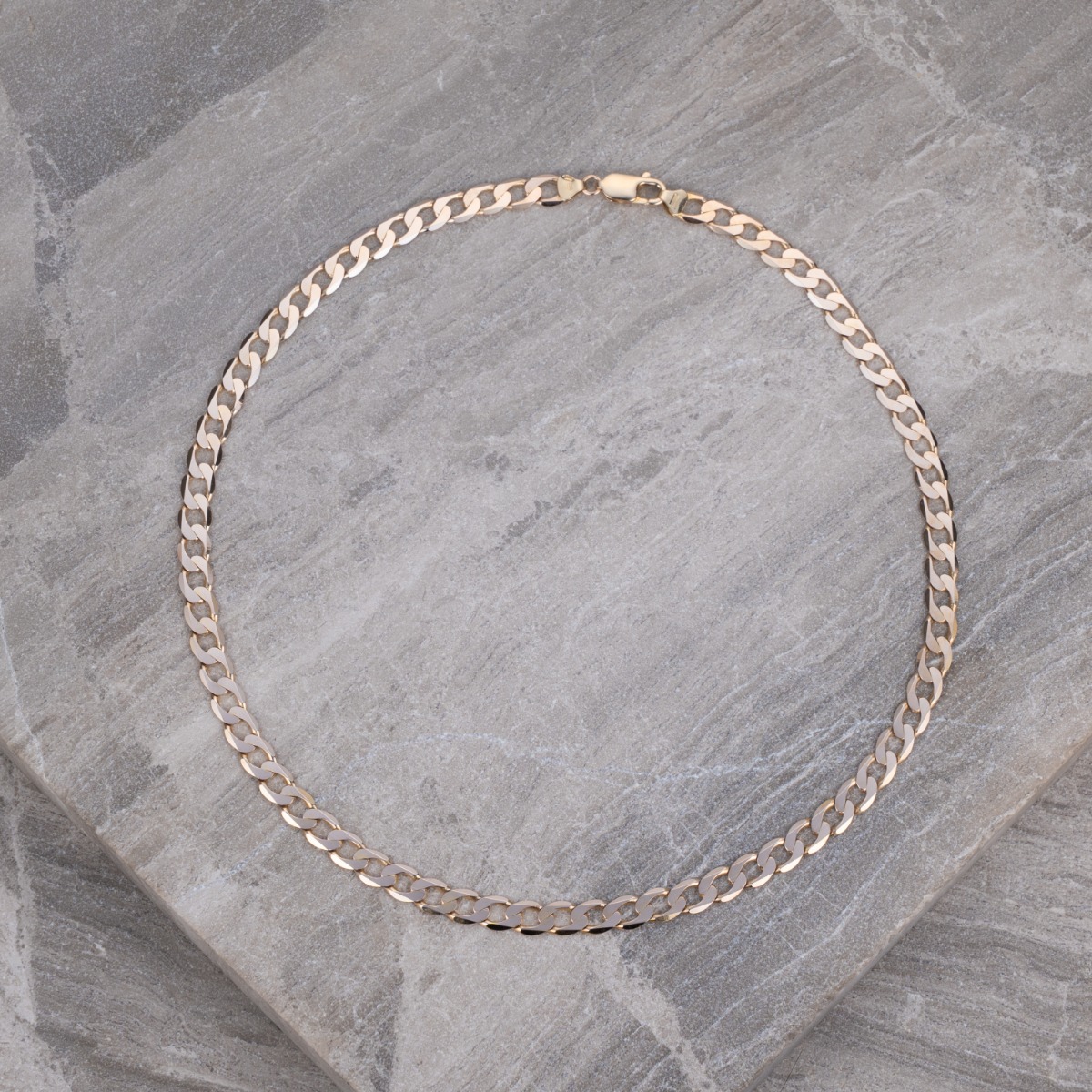 Product Image for Solid 9ct Yellow Gold Preowned Italian Made Curb Chain - 8mm -  20"