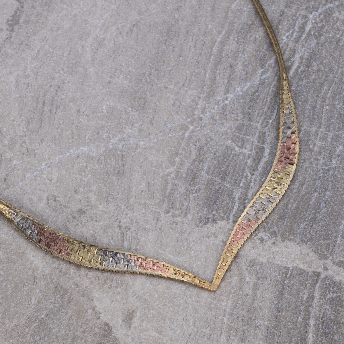 Product Image for Solid 9ct Gold Tri-Colour V- shaped Chevron Necklace - 16"