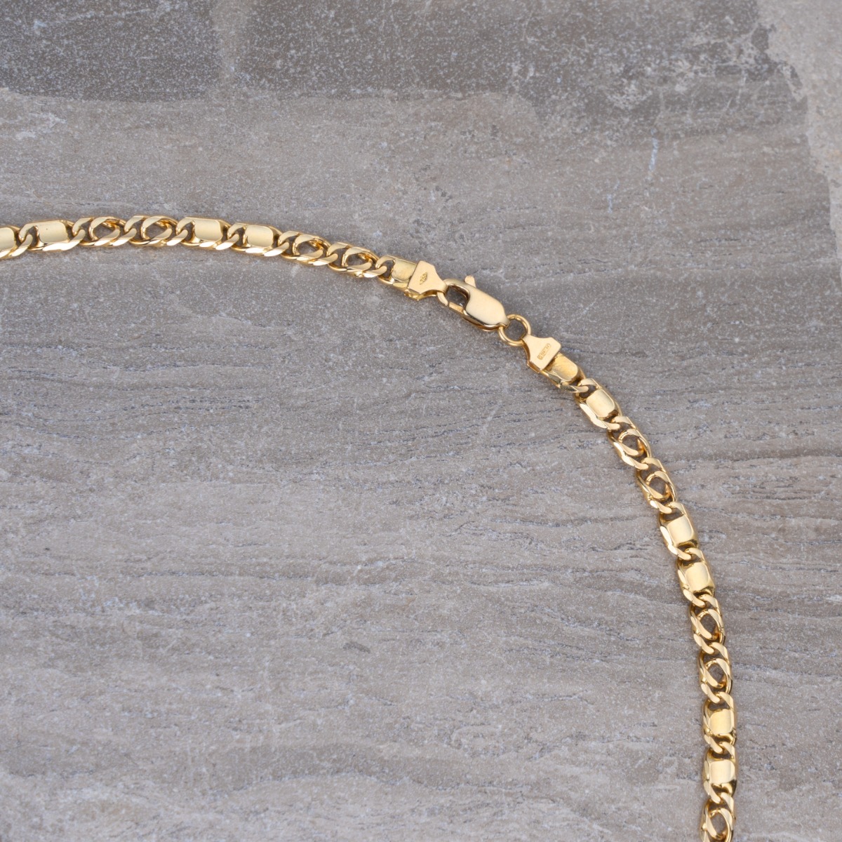 Product Image for Solid 18ct Yellow Gold Italian Made Fancy Figaro Chain - 5mm - 24"