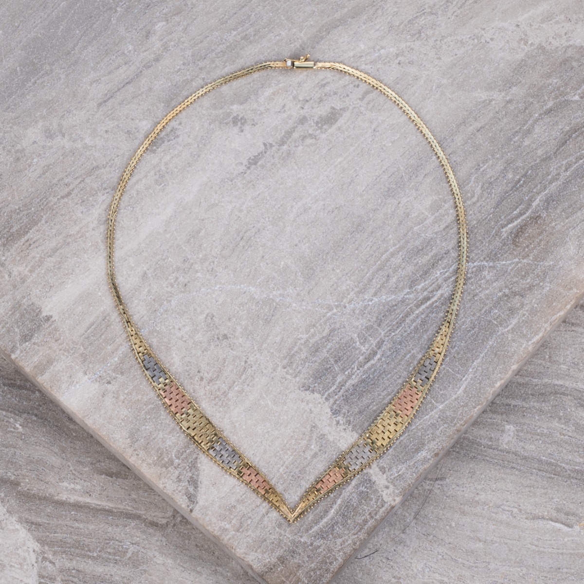 Product Image for Solid 9ct Gold Tri-Colour V- shaped Chevron Necklace - 18"