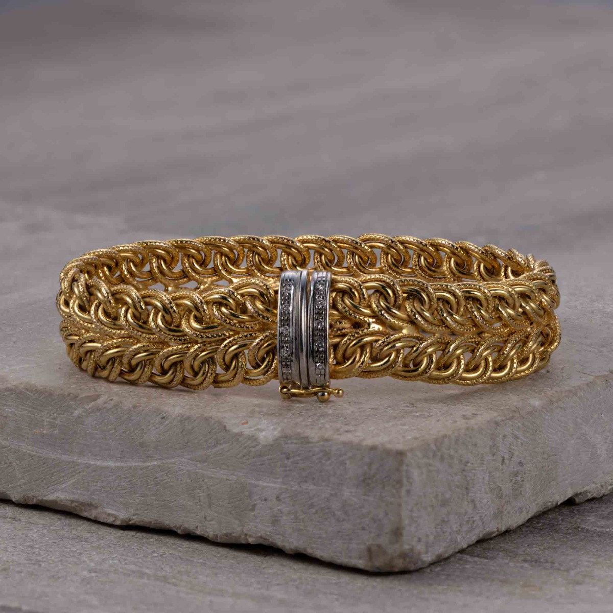Product Image for 9ct Yellow Gold Twist Knit Bracelet with White Gold Clasp – 15mm - 7.5" - Ladies