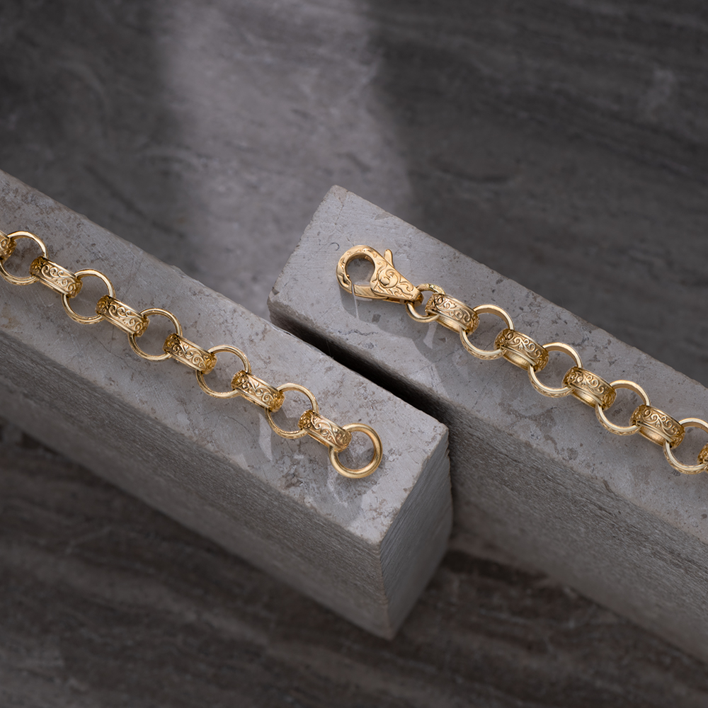 Product Image for 9ct Yellow Gold Solid Fully Patterned Belcher Link Bracelet  - 8mm - 6.5" (Childs)
