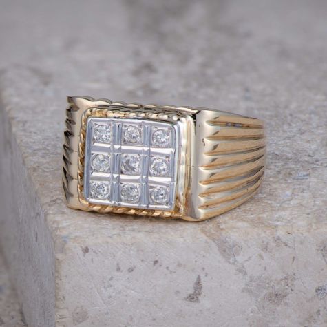 Vintage 1981 9ct Gold Diamond Signet Ring – 0.10CT – Classic Gents Ring Size S