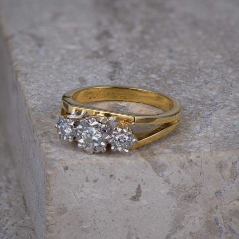 Vintage 1972 18ct Gold Diamond Trilogy Ring – 0.32CT | Size L