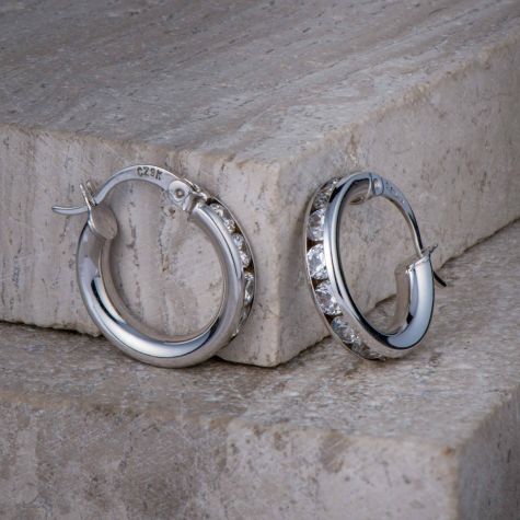 9ct White Gold CZ Stone Set Hoop Earrings – Hallmarked – 17.5mm – 2.5g – Pre-Owned