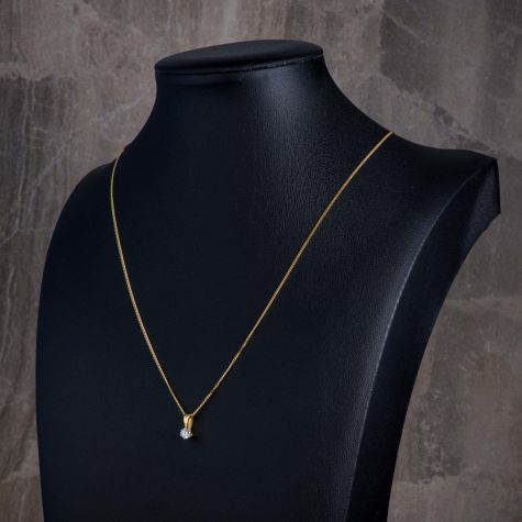 18ct Gold Diamond Solitaire Necklace – 0.20ct Brilliant Cut – 18” Curb Chain – 2.6g