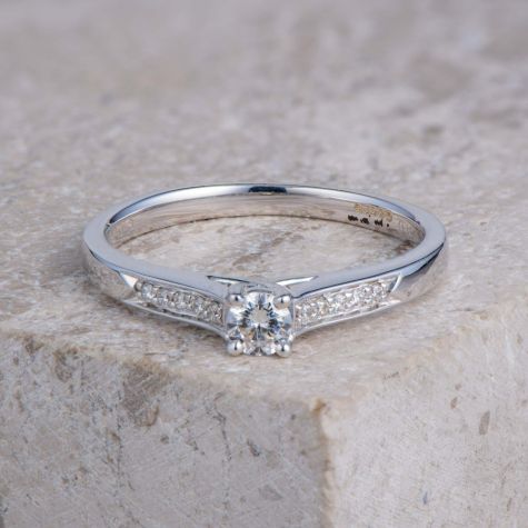 18ct White Gold Diamond Engagement Ring – 0.19ct Total , Size M – Pre-Owned