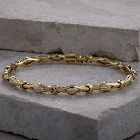 18ct Yellow Gold Diamond Navette Link Bracelet – 1.00ct Total – 7" - Pre-owned