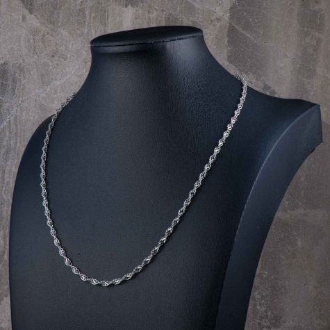 Solid White 9ct Gold Singapore Chain Italian Made 2.8mm - 4.4mm - 18" Long - Preowned