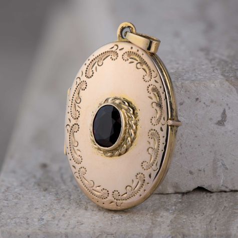 Vintage Style 9ct Gold Oval Locket Pendant with Deep Red Stone - 35mm