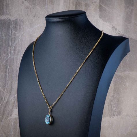 9ct Yellow Gold Blue Topaz Pendant Necklace 18” – Oval Cut Statement Gemstone Necklace (7.5g)