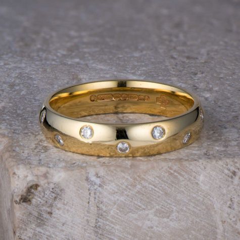 Elegant 18ct Yellow Gold Diamond Set Preowned Ring – Size K