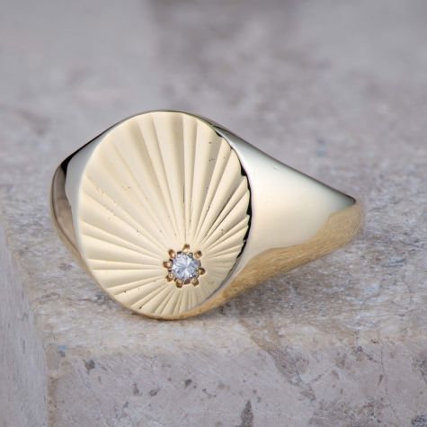 9ct Gold Diamond Signet Ring – Heavy Gents Ring | 18mm Wide | Hallmarked | Size V