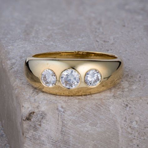 18ct Yellow Gold 1.40ct Diamond Three Stone Ring - Size W 9mm Wide Band - Statement Piece