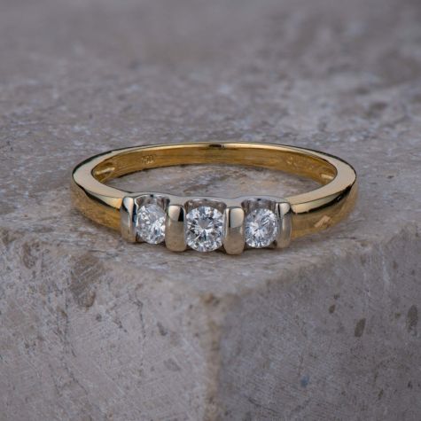 18ct Gold Diamond Trilogy Ring – 0.40ct Diamonds – Size K – 2.7g – Pre-Owned