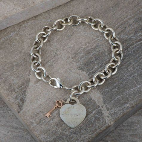 Original Tiffany & Co. Sterling Silver Heart Tag Bracelet with Key Charm – 7.5”