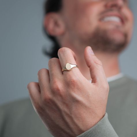 Solid 9ct Yellow Gold Oval Signet Ring, British Made - 11.5mm Wide - Mens Size Q-V (Size 1)