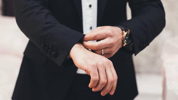 Your Guide To Men's Engagement Rings