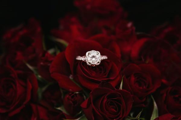 14 Valentine's Day Jewellery Gifts That Are Anything But Cliché