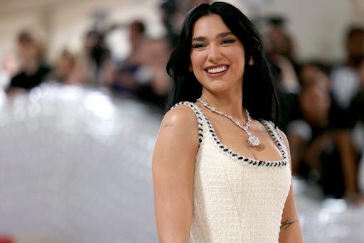 The Most Expensive Gold Jewellery Celebrities are Wearing in 2023